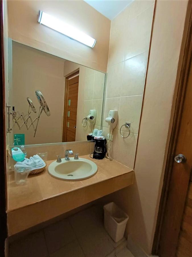 Hotel Santo Domingo Express 비야에르모사 외부 사진